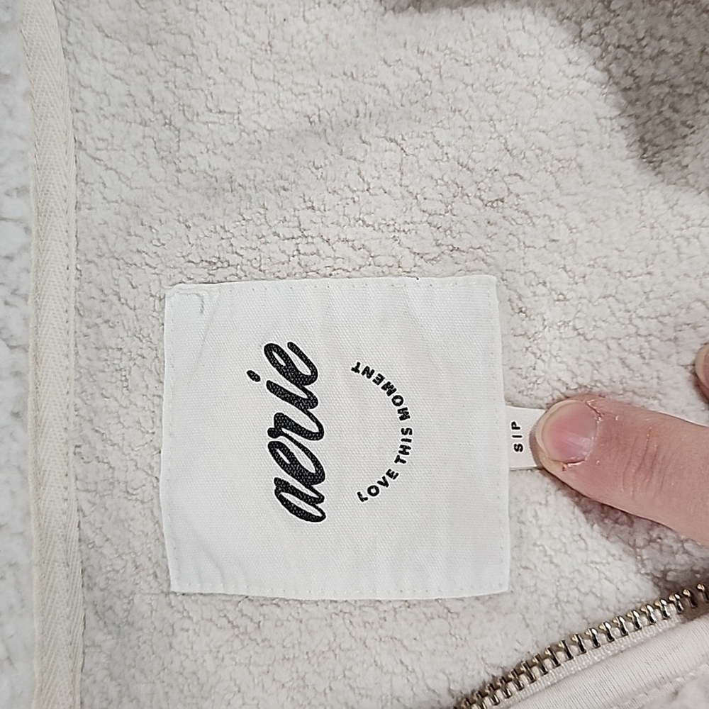 Aerie Cozy Hometown Holiday Sherpa 1/4 Zip Pullover Sweatshirt. Cream. Small. - Picture 6 of 12